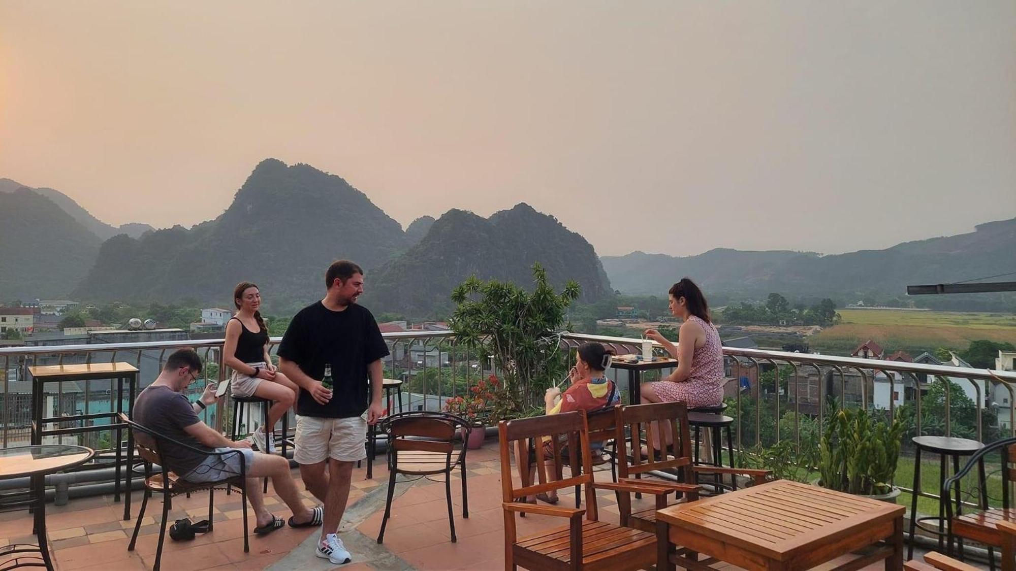 Phong Nha Jasmine Hostel & Roof Top Bar Luaran gambar