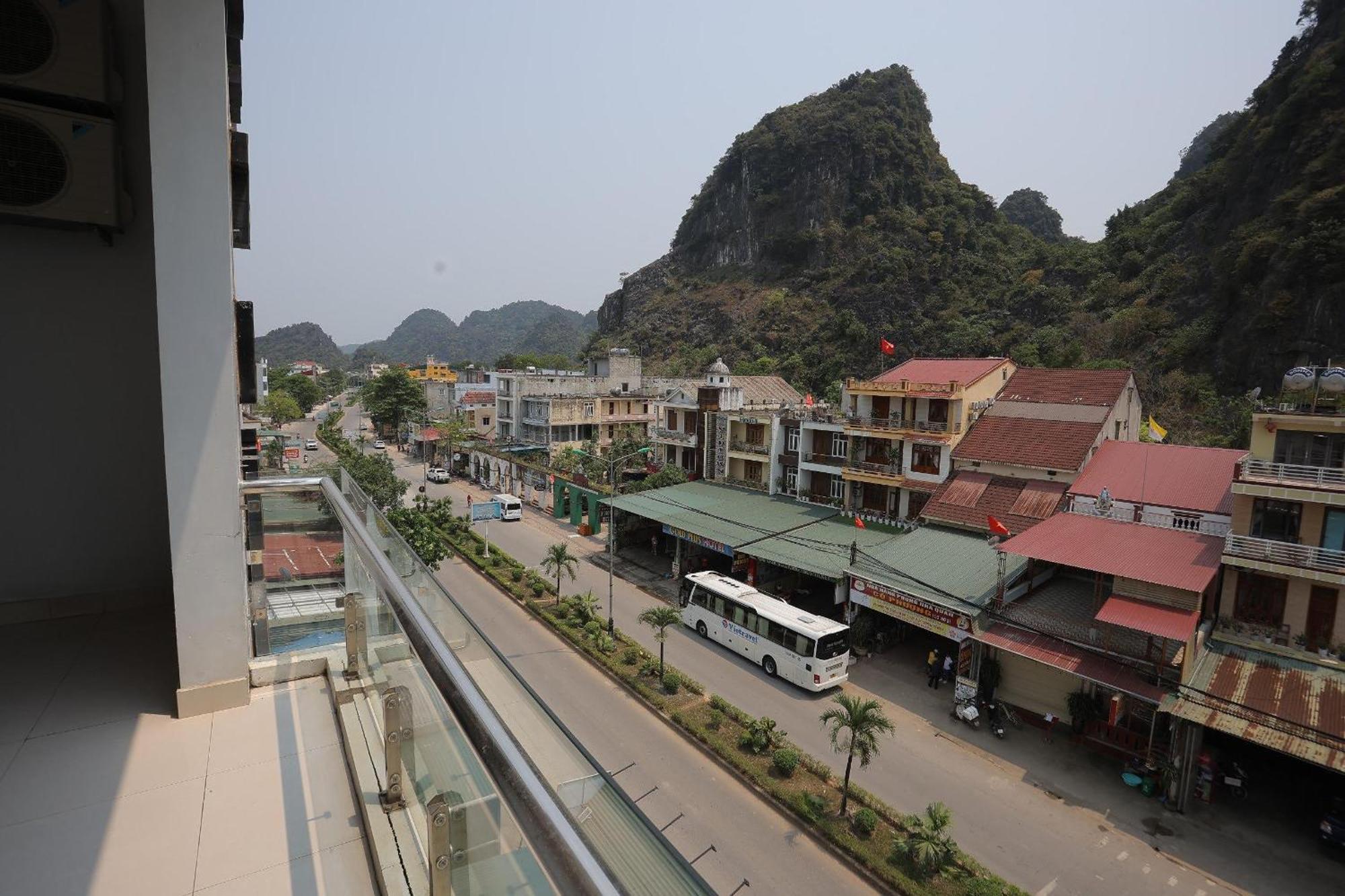Phong Nha Jasmine Hostel & Roof Top Bar Luaran gambar