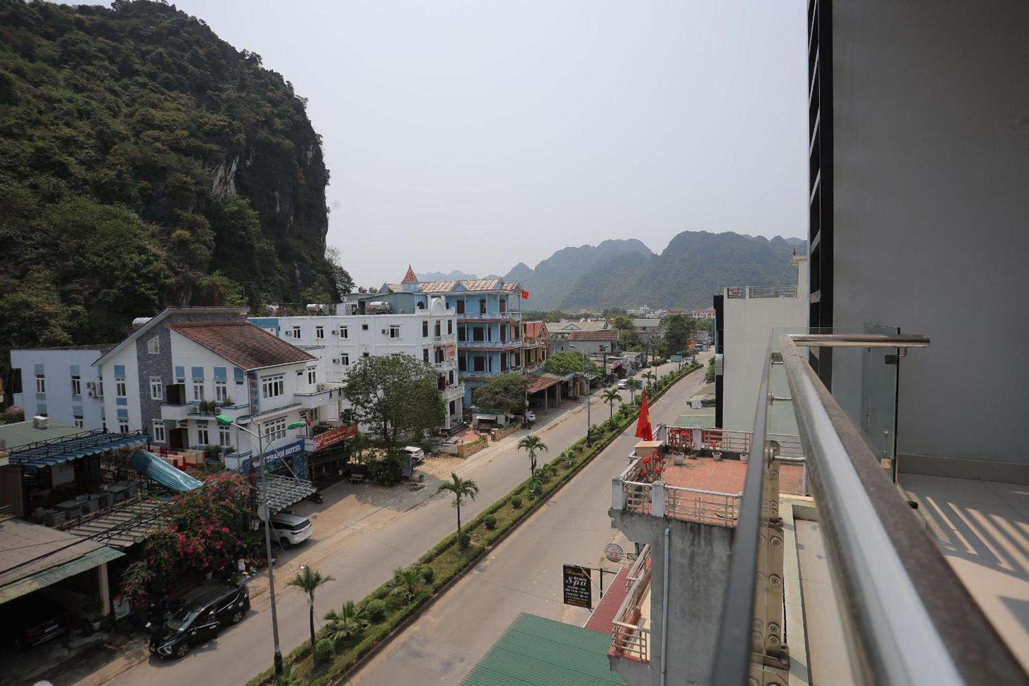 Phong Nha Jasmine Hostel & Roof Top Bar Luaran gambar
