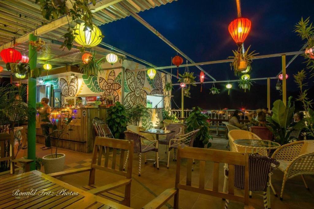 Phong Nha Jasmine Hostel & Roof Top Bar Luaran gambar